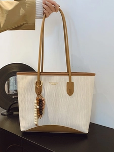 Large Capacity Woven Tote Bag For Women PU Leather Braided Shoulder Bag With Wooden Bead Tassel Elegant Commuter Daily Handbag