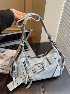Sac Sous le Bras en Cuir PU Style Moto Vintage pour Femmes Y2K Punk Rivets Fermeture Éclair Sac à Épaule Sac Hobo Streetwear