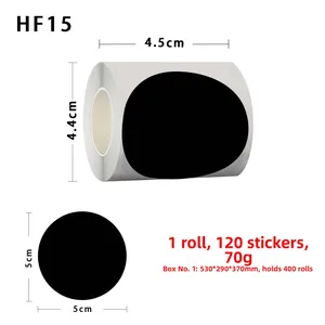 Detail view of round black chalkboard stickers in a 120-piece roll with 4.5cm diameter