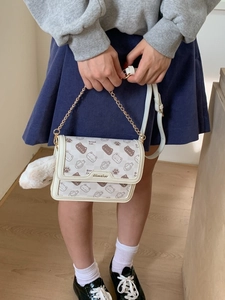 Cute white cartoon crossbody bag with Bread Cat print and plush cat pendant accessory