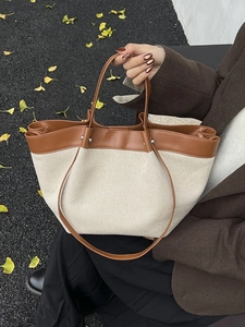 Canvas and brown leather patchwork tote bag with large capacity for autumn commuting