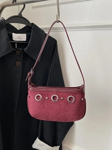 Sac à Épaule en Suède Vintage Pour Femmes Décoration Anneaux Creux Bandoulière Réglable Sac Sous Le Bras Chic Mode Automne