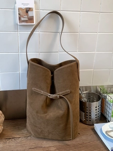 Sac Seau en Suède Rétro Grande Capacité Femmes Automne Hiver Décontracté Épaule Tote Sac à Main Boucle Magnétique Surpiqûres
