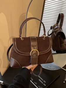Borsa da sella retrò in pelle scamosciata marrone con fibbia dorata e finiture