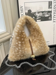 Winter faux fur triangle handbag in spotted brown deer pattern with silver chain strap