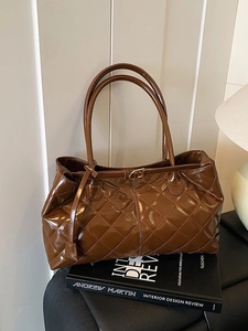 Retro dark brown large tote bag with quilted pattern and glossy finish for women