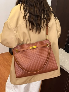 Vintage Woven PU Leather Tote Bag For Women Large Capacity Intrecciato Shoulder Crossbody Bag With Metal Lock Handbag