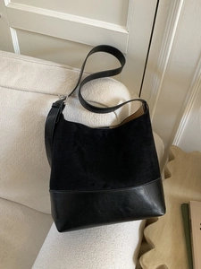 Retro black bucket tote bag with suede and leather patchwork in high-capacity design