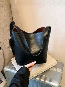 Women PU Leather Bucket Bag Large Capacity Retro Solid Color Shoulder Crossbody Bag Casual Daily Fashion Handbag