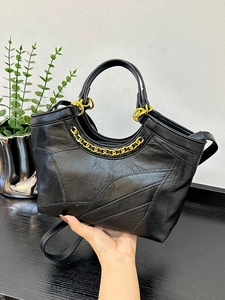 Borsa a Secchiello da Donna in Pelle PU Patchwork Moda Grande Capacità Borsa a Spalla Sottobraccio Con Catena Dorata