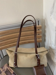 Minimalist beige shoulder bag with dark brown straps and matching small coin purse set