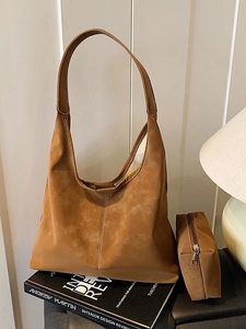 Brown large capacity tote bucket bag with inner pouch for 2025 winter office commute