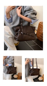 Trois vues d'un sac cabas vintage en cuir marron foncé avec détail de ceinture