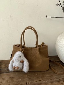 Vintage Suede Texture PU Leather Tote Bag For Women Minimalist Stitching Bucket Bag Shoulder Crossbody Bag With Rabbit Charm