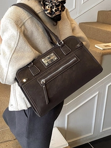 Grand sac cabas marron foncé en daim avec bandoulières élégantes pour femmes