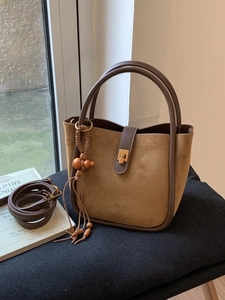 Sac Seau Rétro en Similicuir PU et Suède pour Femmes Sac à Main Minimaliste Avec Pendentif en Perles de Bois Sac à Bandoulière