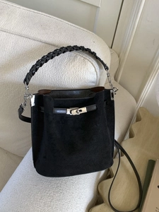 Retro-Eimer-Handtasche in Schwarz mit Webgriff und silbernem Verschluss