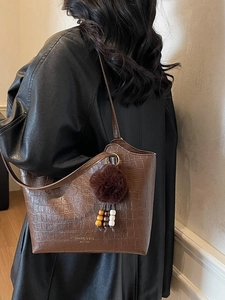 Vintage brown stone pattern tote bag with faux fur charm and wooden beads