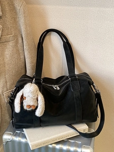 Damen Große Kapazität PU Leder Tote Bag Pendeln Schulter Umhängetasche Urban Minimalismus Ziernaht Handtasche Mit Hasenanhänger