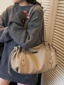Large Capacity PU Leather Shoulder Bag Litchi Texture Drawstring Tote Adjustable Strap Rivet Decor Retro Urban Casual Underarm Bag