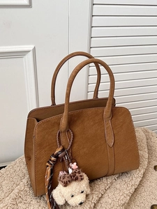 Sac à Main Femme Minimaliste en Cuir PU Grande Capacité Sac à Bandoulière Avec Pendentif Chien en Peluche Mignon Sac Fourre-Tout