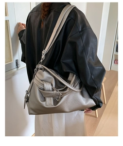 Champagne silver leather tote bag with pebble texture and adjustable double shoulder straps