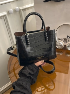 Sac fourre-tout élégant noir à motif crocodile pour femme avec poignées doubles