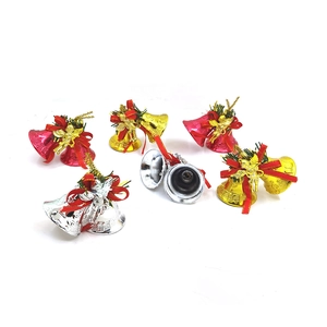 Set mit 4,5 cm galvanisierten Weihnachtsklocken mit Engeln und roten Schleifen für Bäume