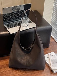 Women Large Capacity Flannel Shoulder Bag Minimalist Vintage Commuting Tote Bag Soft Hobo Handbag Solid Color Office Bag