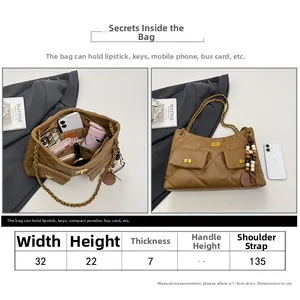 Detailed size chart and internal capacity view of a brown quilted chain shoulder bag
