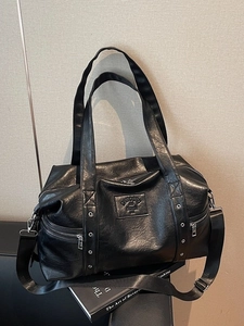 Grand sac cabas rétro en similicuir noir avec double poignée et bandoulière réglable