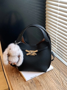 Women Fashion PU Leather Bucket Bag Lychee Texture Shoulder Crossbody Bag With Bow Clasp Plush Rabbit Charm Daily Handbag
