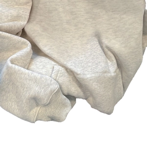 Sweat à capuche gris rétro américain avec poignets côtelés et texture douce