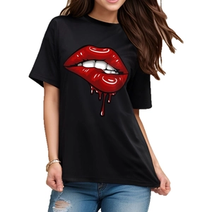 Loose black cotton t-shirt for women featuring a bold red dripping lips graphic print