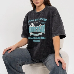 Oversized acid wash street style t-shirt with retro blue mountain print and drop shoulders