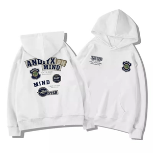 Vue avant et arrière du sweat à capuche blanc vintage américain avec écusson imprimé