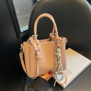 Vintage Litchi Texture PU Leather Tote Bag For Women Elegant Urban Minimalist Handbag With Knot Handle And Decorative Scarf Charm