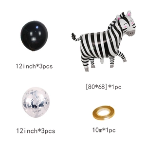 Detailset aus Zebra-Folienballon mit schwarzen und Konfetti-Latexballons für die Party