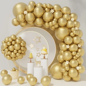 Kit arche de ballons dorés métallisés avec fleurs pour décoration de mariage élégante