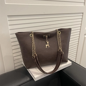 Grand Sac Fourre-Tout pour Femme en Cuir PU Sac à Épaule Avec Bandoulière Chaîne et Pendentif Cerf Doré Sac à Main Élégant