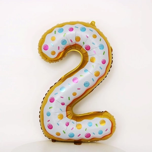 Ballon chiffre 2 doré de 32 pouces avec motif donut et vermicelles pour décoration de fête