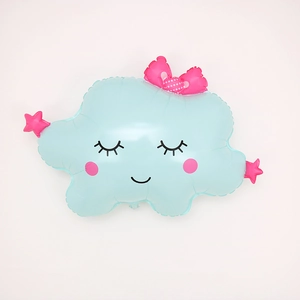 Ballon nuage bleu clair souriant avec nœud rose et étoiles pour décor de fête
