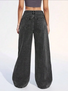 Jean vintage taille haute pour femme à jambes larges en noir délavé, style streetwear