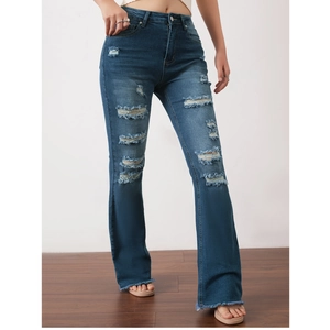 Slim fit ψηλόμεσο τζιν καμπάνα με σκισμένες λεπτομέρειες και ξεφτισμένο στρίφωμα