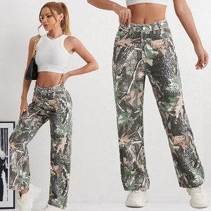 Pantalon camouflage femme taille haute à coupe droite avec imprimé arbre et boutons