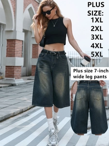 Plus size high waist cropped wide leg jeans in vintage gray with black belt