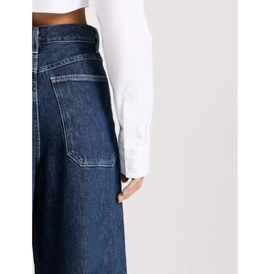 Jean évasé taille haute pour femmes en denim bleu foncé avec coupe jambe large