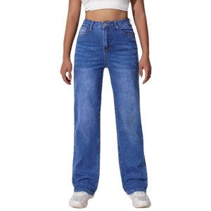 Jean bleu femme taille haute, coupe droite, extensible et amincissant avec délavage