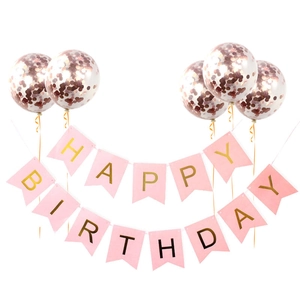 Striscione rosa a coda di pesce con lettere Happy Birthday d'oro e palloncini