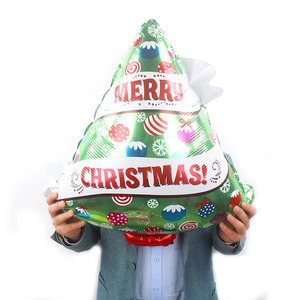 Grüner Weihnachtsbaum Folienballon mit Aufschrift Merry Christmas und Ornamenten